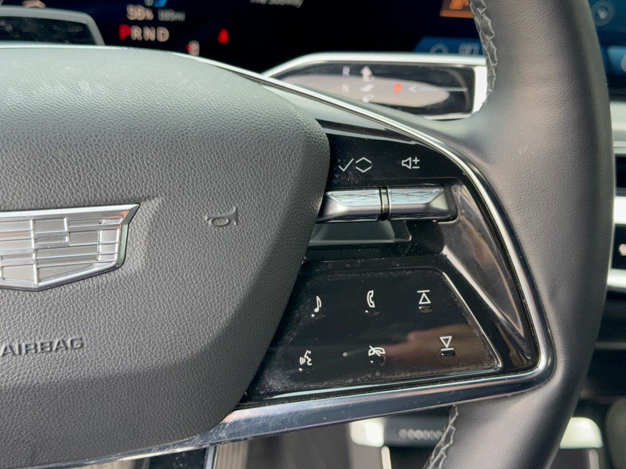 Used 2024 Cadillac Lyriq Luxury AWD/4WD image 19