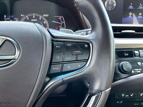 Used 2020 Lexus ES 350 w/ Premium Package FWD image 25