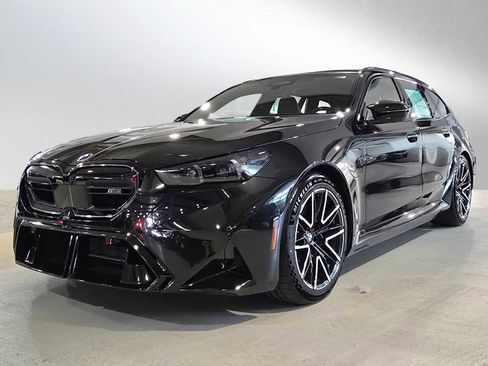 New 2026 BMW M5 Touring AWD/4WD image 7