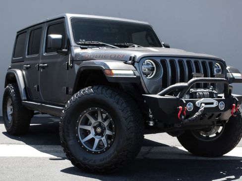 Used 2018 Jeep Wrangler Unlimited Rubicon w/ Dual Top Group image 5