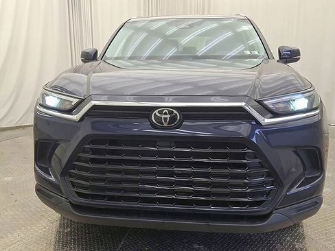 Used 2024 Toyota Grand Highlander XLE image 6