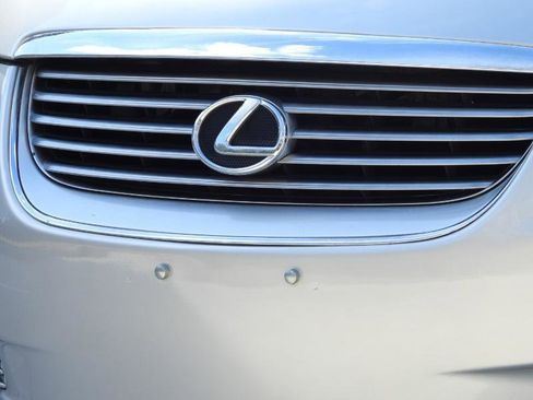 Used 2005 Lexus SC 430 Convertible image 4