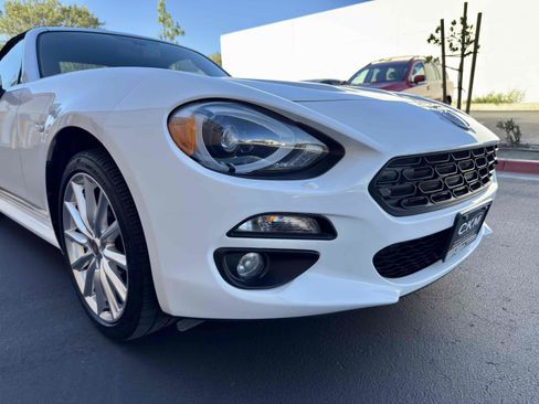 Used 2017 FIAT 124 Spider Lusso image 23