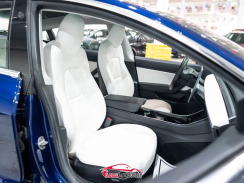 Used 2019 Tesla Model 3 Long Range image 17