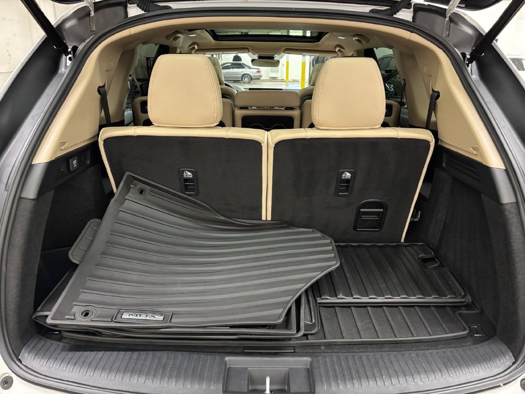 Certified 2024 Acura MDX w/ Technology Package AWD/4WD image 17