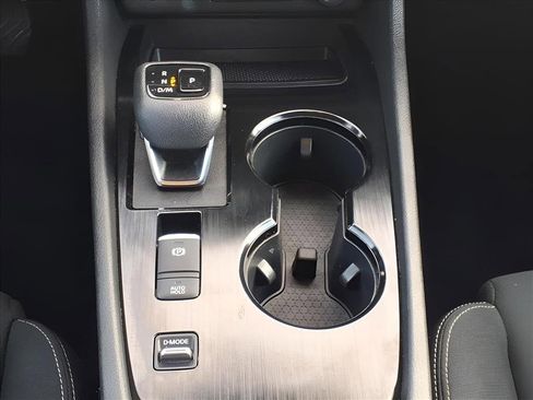 Used 2023 Nissan Rogue S image 23