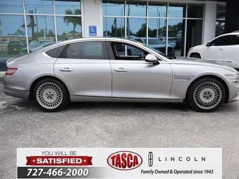 Used 2022 Genesis G80 2.5T w/ Prestige Package RWD image 9