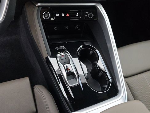 New 2025 Audi Q5 Premium Plus image 28