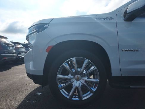 Used 2023 Chevrolet Tahoe High Country AWD/4WD image 16
