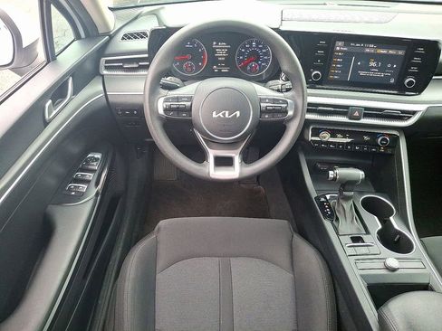 Used 2022 Kia K5 LXS image 14