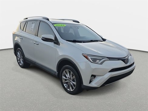 Used 2018 Toyota RAV4 Limited image 3
