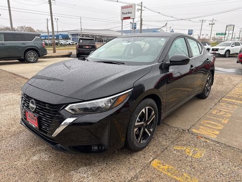 New 2025 Nissan Sentra SV image 8