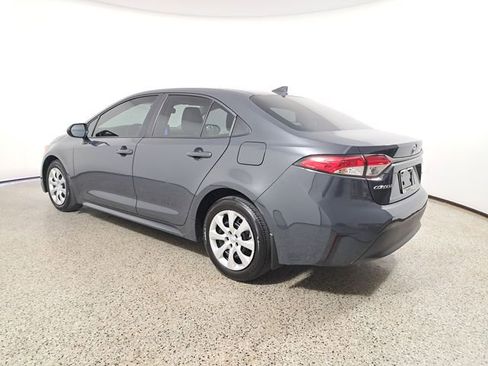 Used 2025 Toyota Corolla LE image 7