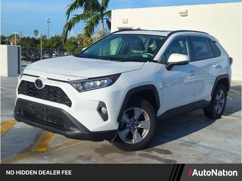 Used 2019 Toyota RAV4 XLE w/ Convenience Package AWD/4WD image 1