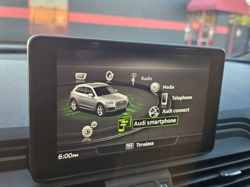 Used 2019 Audi Q5 2.0T Premium w/ Convenience Package image 39