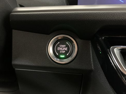 New 2026 Chevrolet Traverse LT image 24