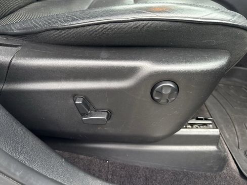 Used 2019 Jeep Grand Cherokee High Altitude image 32