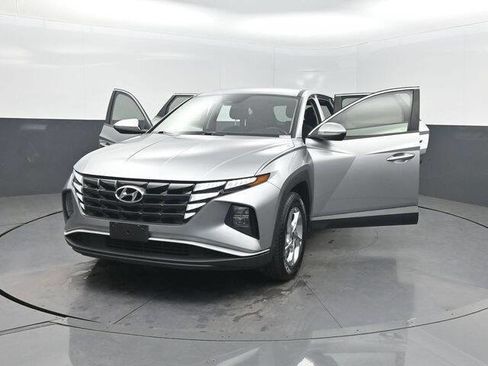 Used 2022 Hyundai Tucson SE image 37