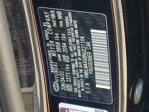 Used 2022 Hyundai Elantra SEL image 28