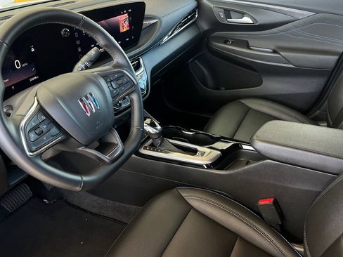 Used 2025 Buick Envista Sport Touring FWD image 10