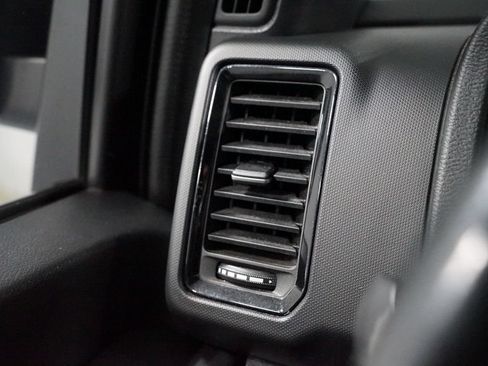 Used 2022 Nissan Frontier PRO-4X w/ Pro-4X Premium Package AWD/4WD image 26