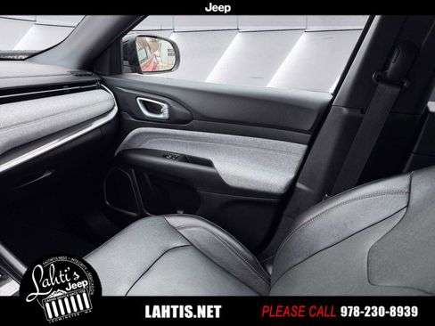 Certified 2023 Jeep Compass Latitude image 10
