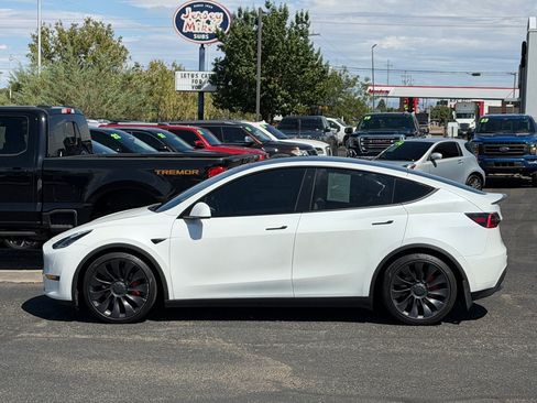 Used 2021 Tesla Model Y Performance AWD/4WD image 2