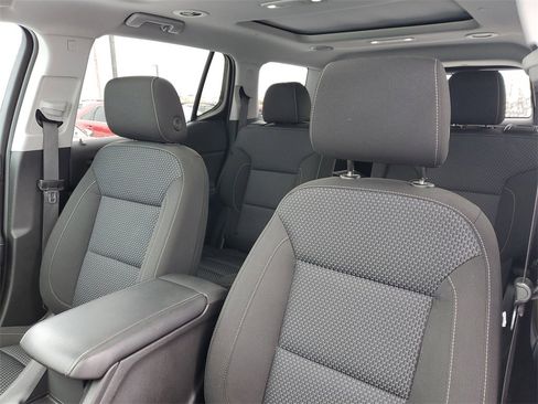 Used 2022 GMC Acadia SLE w/ Driver Convenience Package image 13