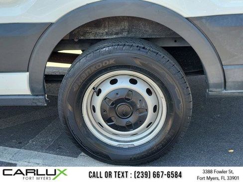 Used 2018 Ford Transit 250 148 Medium Roof RWD image 9