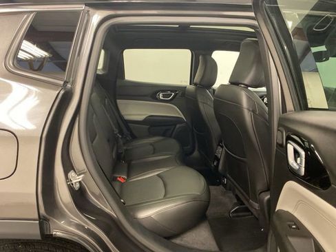 Used 2023 Jeep Compass Limited w/ Sun and Sound Group AWD/4WD image 26