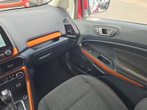 Certified 2021 Ford EcoSport SE w/ SE Convenience Package image 11