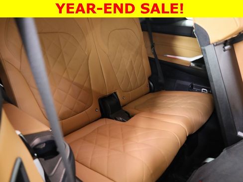 Used 2023 BMW X7 xDrive40i w/ Executive Package image 45