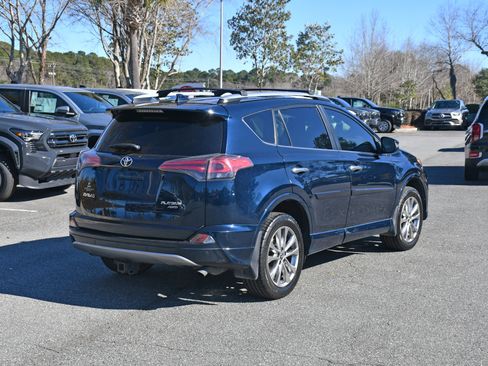 Used 2017 Toyota RAV4 Limited image 4