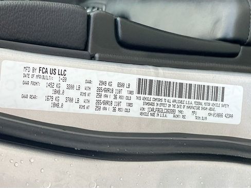 Used 2020 Jeep Grand Cherokee Limited w/ Luxury Group II image 34