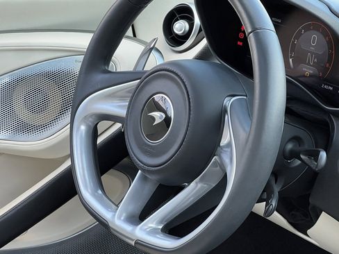 Used 2023 McLaren GT image 36