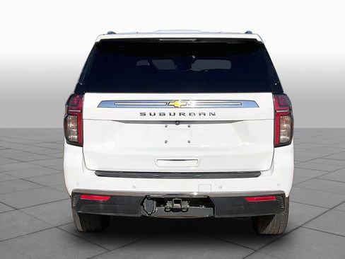 Used 2021 Chevrolet Suburban LT w/ Rear Media and Nav Package AWD/4WD image 6
