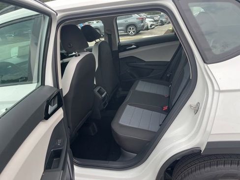 New 2025 Volkswagen Taos S image 22