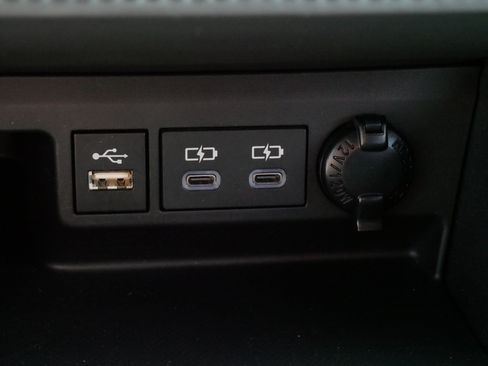 Certified 2025 Toyota Highlander XLE AWD/4WD image 29
