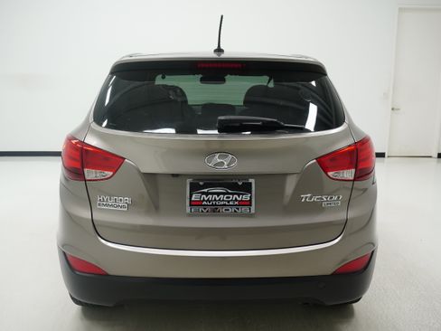 Used 2012 Hyundai Tucson Limited w/ Premium Pkg FWD image 5