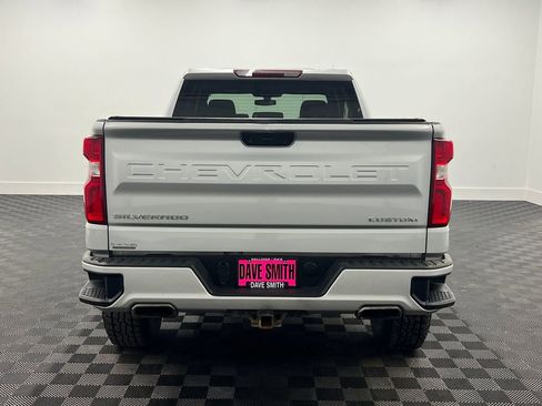 Used 2019 Chevrolet Silverado 1500 Custom w/ Custom Value Package image 8
