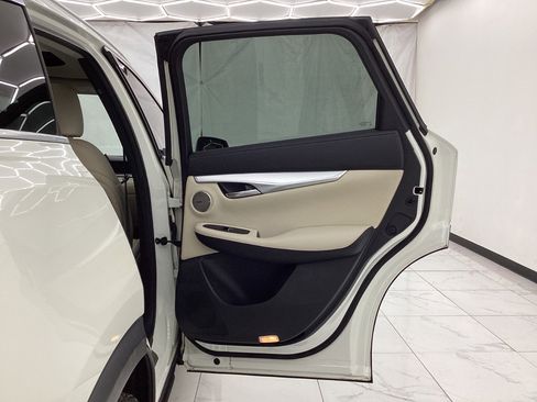 Used 2019 INFINITI QX50 Essential w/ Premium Audio Package AWD/4WD image 25