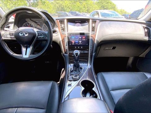 Used 2018 INFINITI Q50 Luxe AWD/4WD image 15