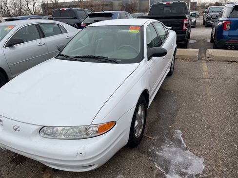 Used 2004 Oldsmobile Alero GL image 5