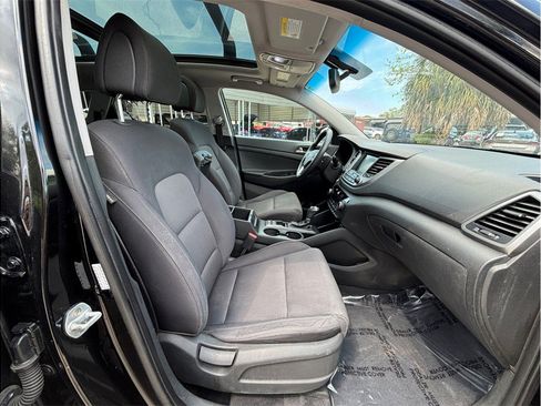 Used 2018 Hyundai Tucson Value FWD image 37