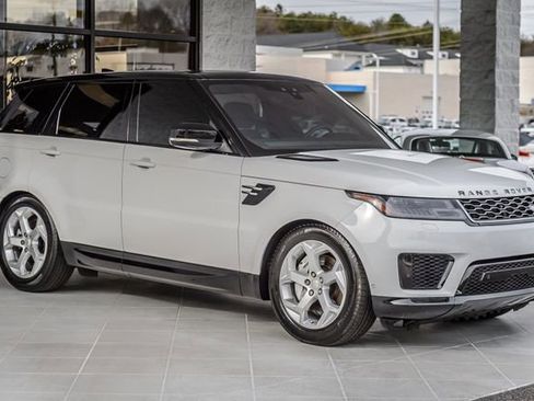 Used 2018 Land Rover Range Rover Sport HSE image 4
