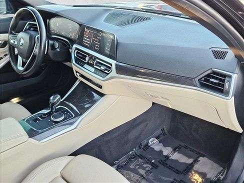 Used 2019 BMW 330i xDrive 330i xDrive w/ Premium Package image 22