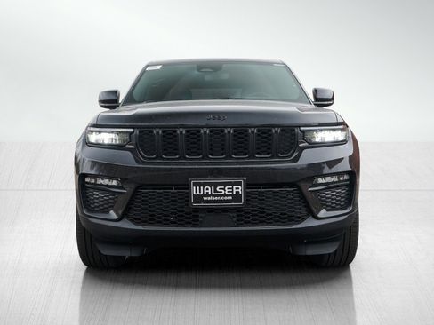 New 2025 Jeep Grand Cherokee Limited w/ Black Appearance Package image 2