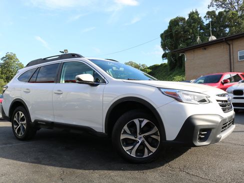 Used 2020 Subaru Outback Limited image 6