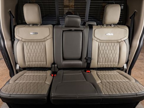 Used 2026 Ford F450 Platinum w/ Platinum Plus Package image 34