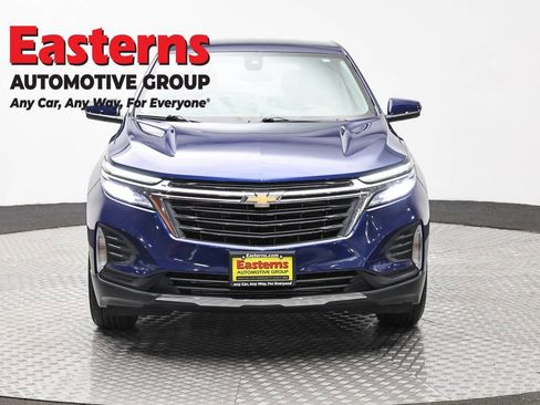 Used 2023 Chevrolet Equinox LT w/ Driver Convenience Package FWD image 2